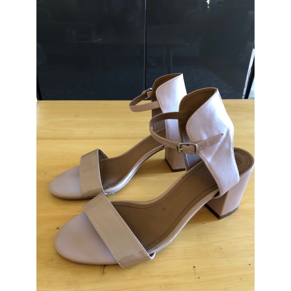 14th Union Light pink 2inch heels size 9